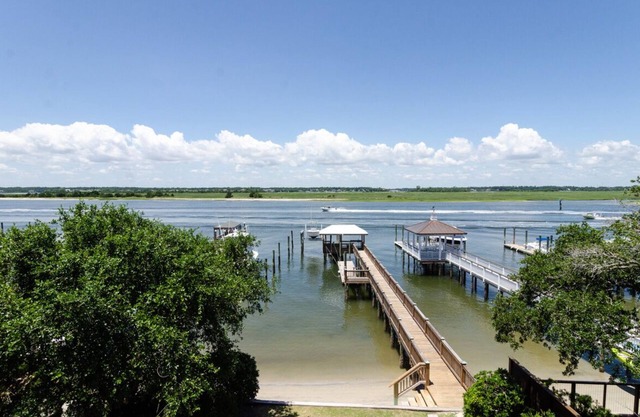 Beautiful sound-front home w boat slip and gazebo!