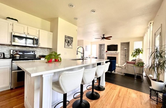 Beautiful spacious house!