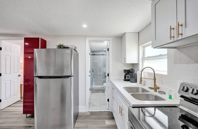 Beautiful three bedroom Located near Wynwood