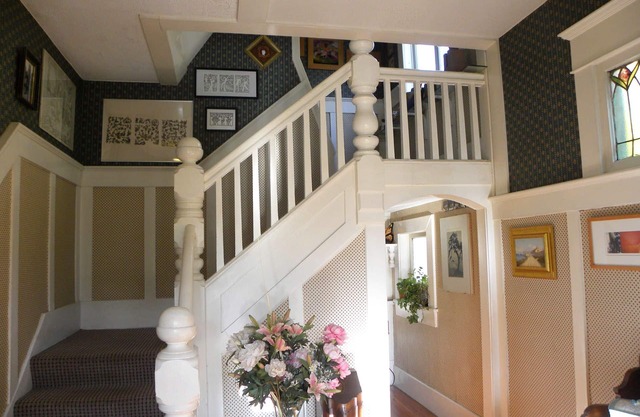Beautiful Victorian Home - Central Vancouver!