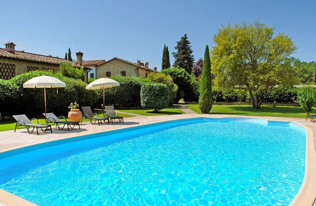 Beautiful villa for 12 people with private pool, WIFI, TV, terrace and pets allowed