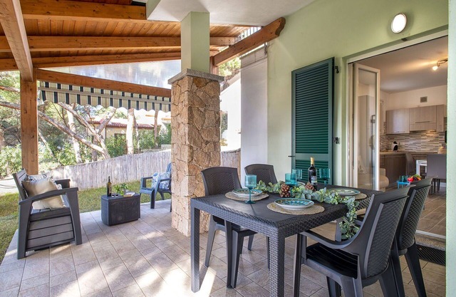 Beautiful villa for 4 people with A/C, TV and parking