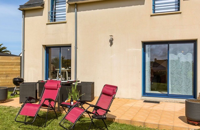 Beautiful villa for 4 people with WIFI, TV, terrace, pets allowed and parking
