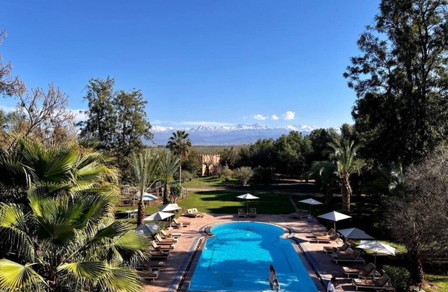 Beautiful villa in Marrakech, Swimming Pool, 7 bedrooms 5 Hectares of Tree Park
