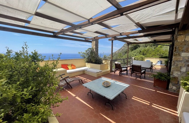 Beautiful villa overlooking the sea in the Maremma National Park