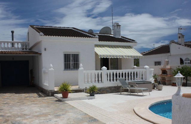 Beautiful villa with private pool and garden