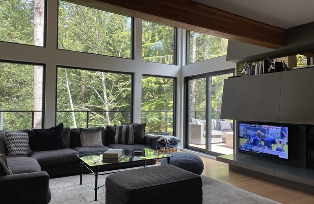 Beautiful Whistler Mountain-Side House