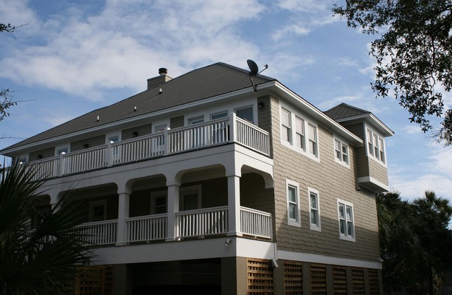 Beautiful wraparound porches & easy walk to the beach