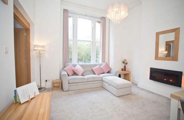 Beautifully Charming Apartment - Next to the Beach