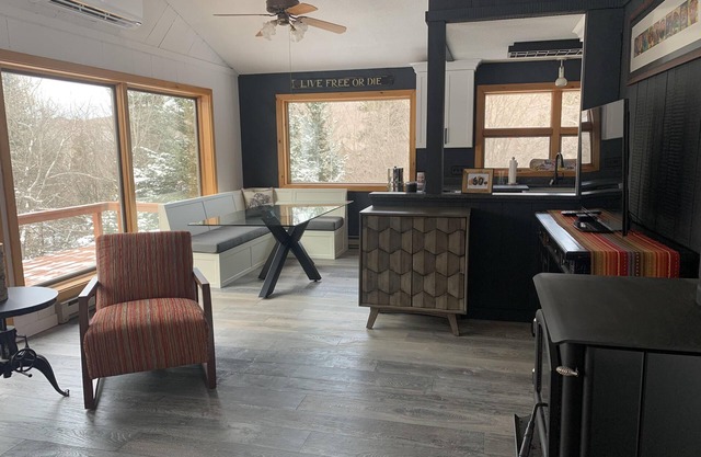 Beautifully Renovated Seasonal Rental near Mount Snow
