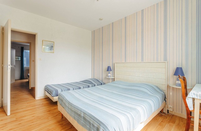 Bed and Breakfast 'Le Grillon' with Shared Terrace, Shared Garden and Wi-Fi