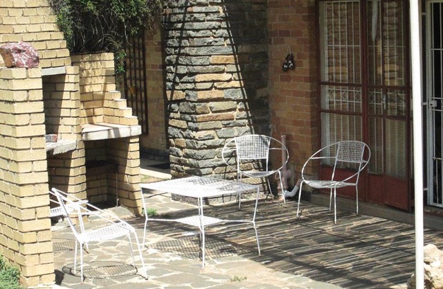 Bedrock Guesthouse