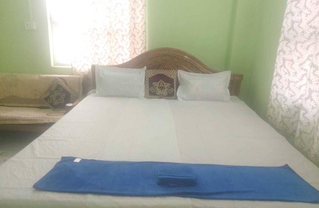 Bedrooms with Private Bath - 401