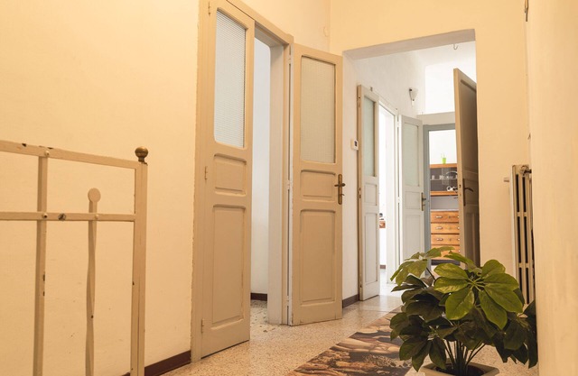 Bellizzi House (second floor)