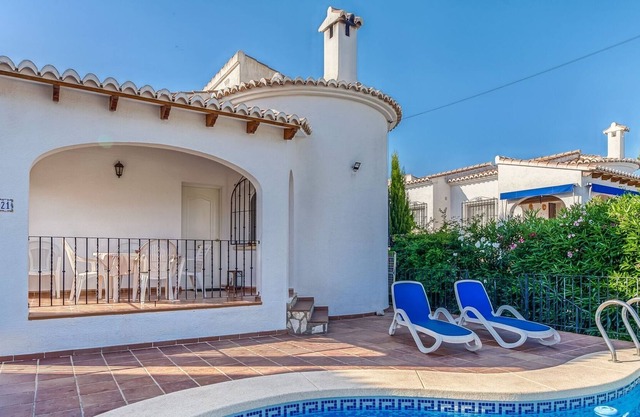 Belvilla by OYO Relax Villa with Private Pool