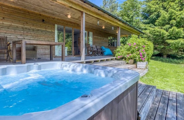 Ben Lawers Rest Cabin - Hot Tub & Loch Tay Vistas