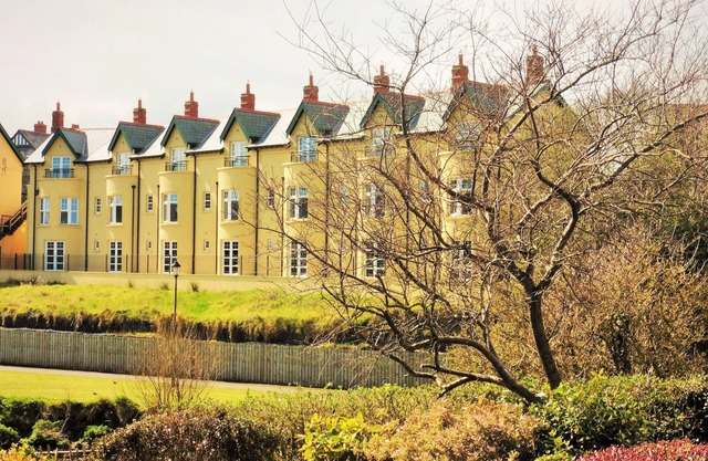Ben-Ry Cottage, Luxury Accomodation with Magnificient River Views over Bushmills