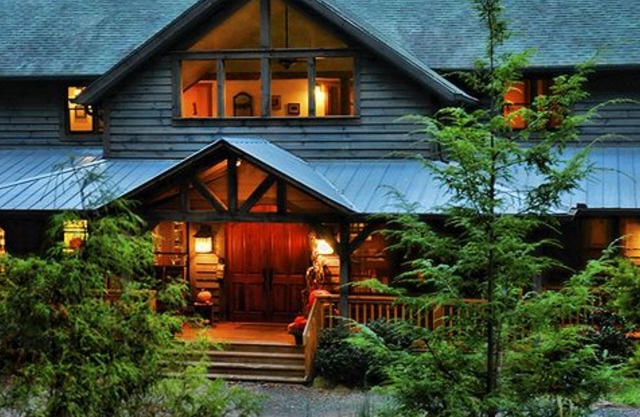 Bent Creek Lodge Bed & Breakfast