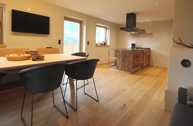 "Bergchalet Prantach" with Mountain View, Sauna, Terraces & Garden