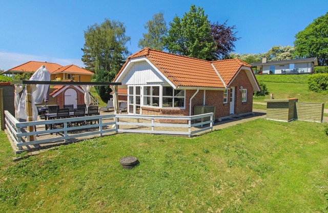 "Berglind" - 850m from the sea by Interhome