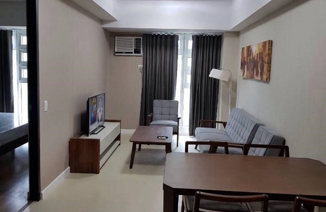 Best Location! 1-Bedroom in Cebu Business Park across Ayala Mall
