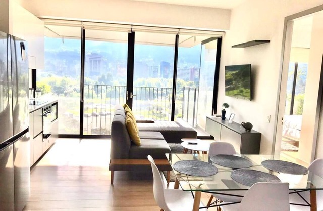 Best location! 2 Bedroom New and Modern Apartment!