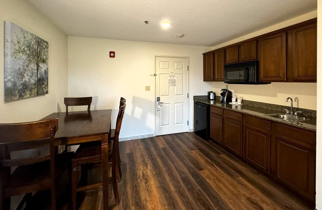 Best Western Plus Valdosta Hotel & Suites