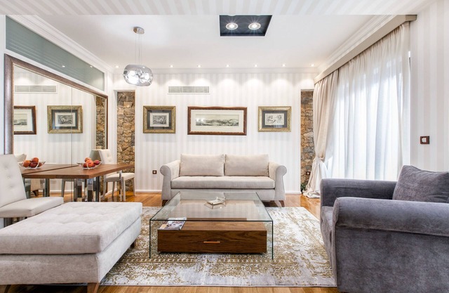 Beverly Suite I in Plaka by JJ Hospitality-