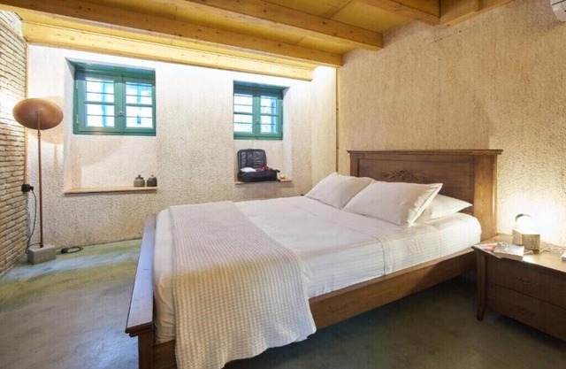 BH400 - B - Apartment Athens