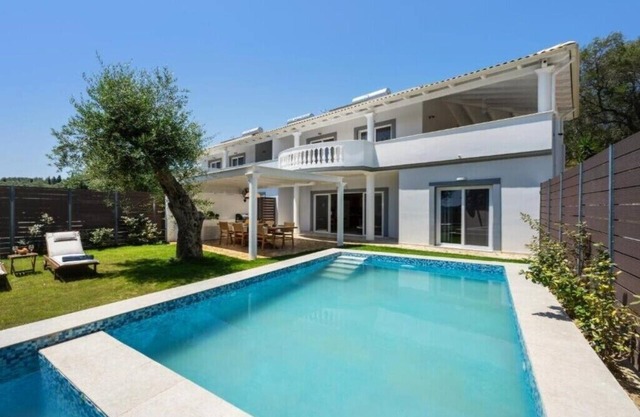 BH840 - C - Villa Kerkyra