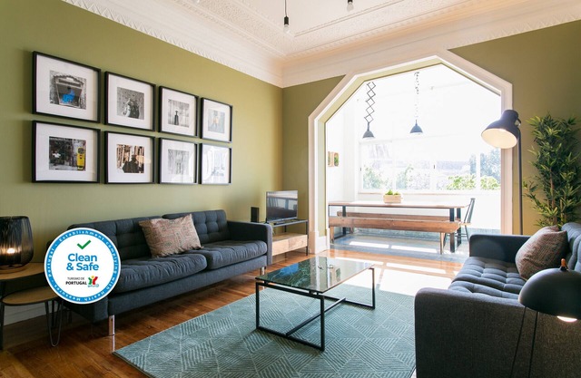Big Central Flat 3D by Central Hill