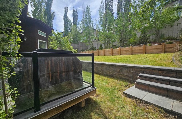 Big Family & Group-Friendly 9BR Home in NW Calgary