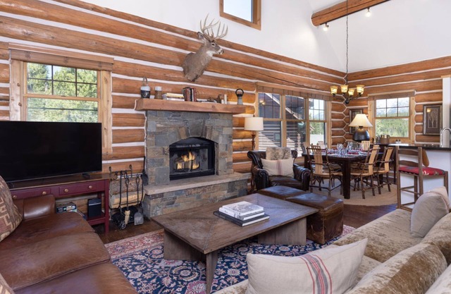 Big Sky Vacation Rentals: PR Red Cloud 10