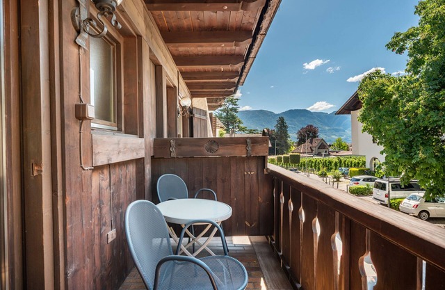 Biobauernhof Toellerhof 'Zimmer 2' with Mountain View, Shared Pool and Wi-Fi