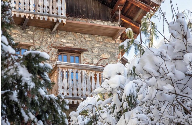 Black Forest Lodge Feel the heart of Megève, the magical authentic village .