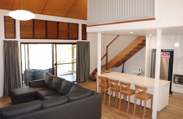Blissful Banksia 534 Ocean views, 3 bed,2 bathroom,2 decks at Kingfisher Bay