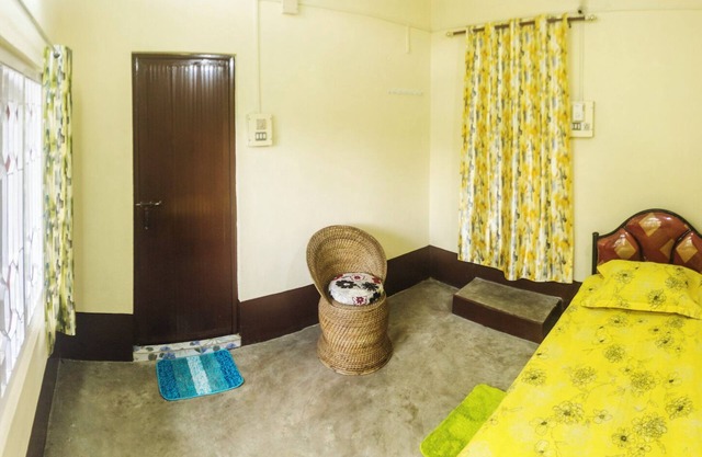 Blissful escape amidst nature with breathtaking scenery from balcony