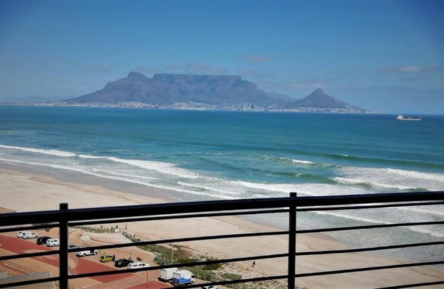 Blouberg,1106 Portico,Cape town