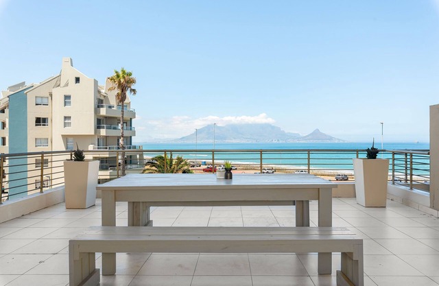Blouberg Beachfront 2 Bedroom 2 Bathroom Apartment With a Magnificent Views