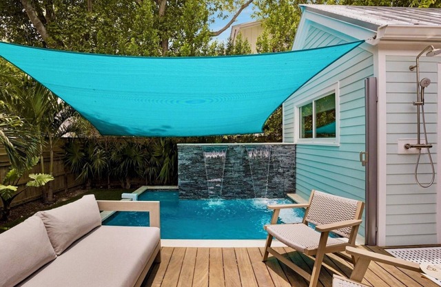**BLUE HERON'S HIDEOUT @ OLD TOWN** Newly Renovated Home & Pool + LAST KEY SERVI