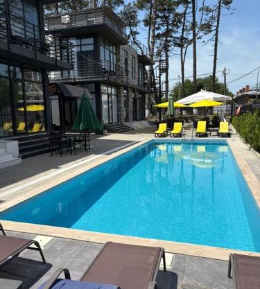 Blue Horizon Apartments