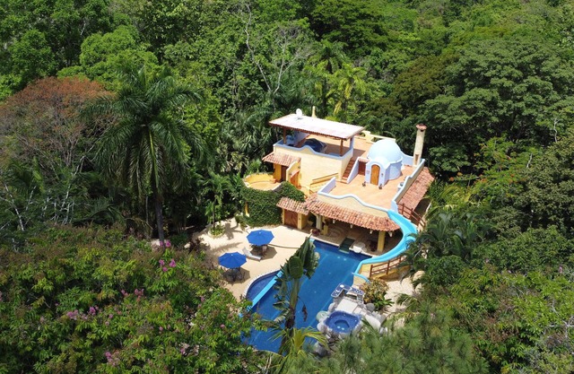 Blue Zone Jungle Oasis Private Villa