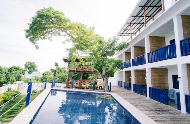 BlueWoods Seaside Resort