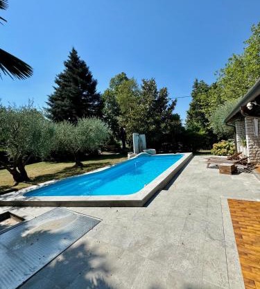 Božič Residence