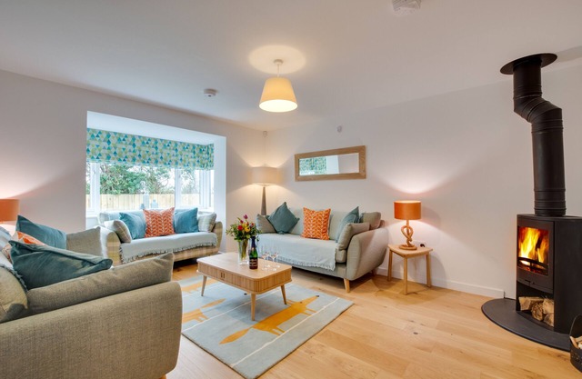 Bodlowen - Three Bedroom House, Sleeps 6