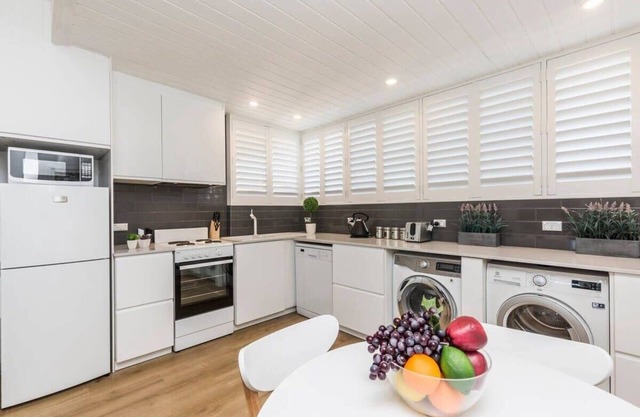 Bondi Beach Spacious Apartment