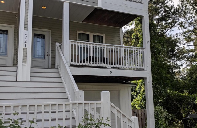 Book SUMMER 25 now! Short stays available. Discount for weekly stays.