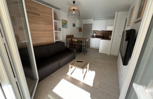 Bormes les Mimosas, La Favière, T2 Refait à Neuf 4 Couchages, 200 m de la Plage