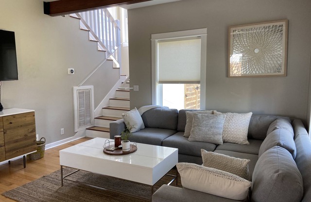 Bouldin Cottage