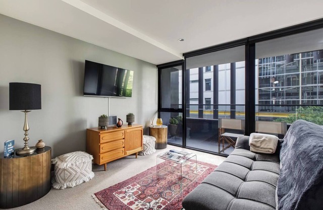 Bourke St Beckons A Cosy Inner City Locale